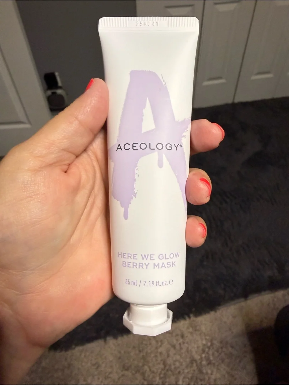 Aceology Here We Glow Berry Mask - Lavender Tube (65 ml)